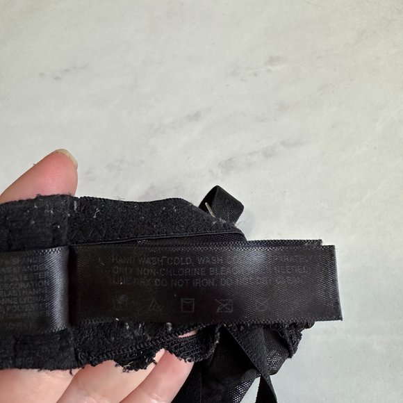 Natori Black Lace 36D Bra - Picture 5 of 5